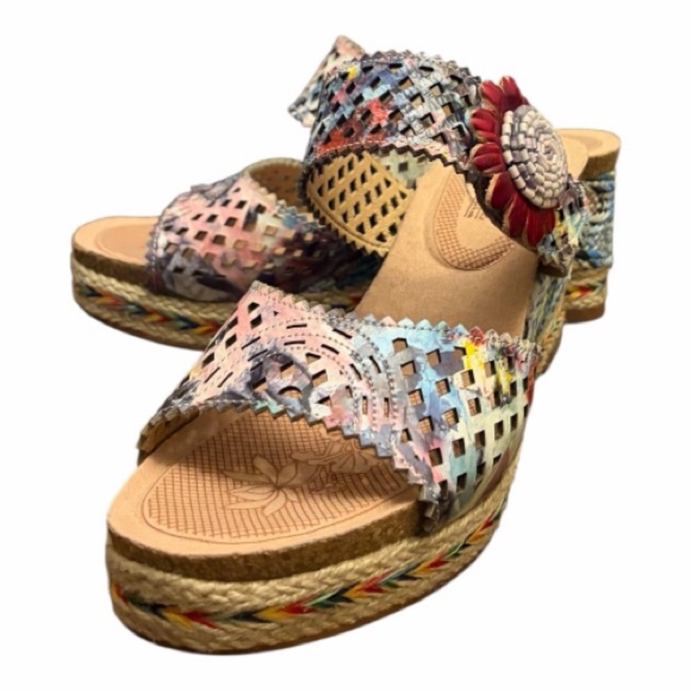 L’Artiste Spring Step Evesgargen Hand painted Platform Woven Wedge Sandals.